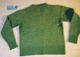 Vintage 70s Womens GREEN V neck Wool Sweater Medium  