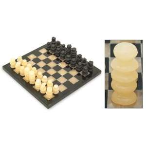  Chess set, King in Yellow