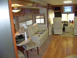 04 Thor Mandalay Diesel 4 Slides 41 44K Wood Floors & Free Warranty 