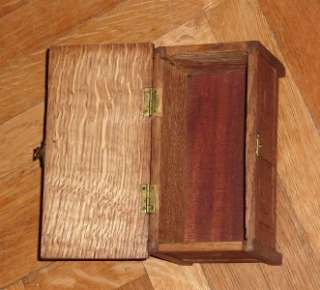 The following auction is for an Old Wooden Jewelery Box Casket on Legs 