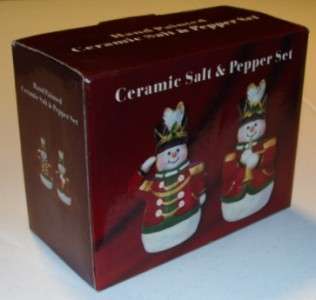 Hand Painted Holiday Snowman Salt & Pepper set New GIFT  