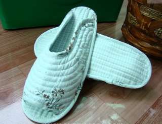 Shabby and Vintage Quilted Cotton Indoor Slipper M  
